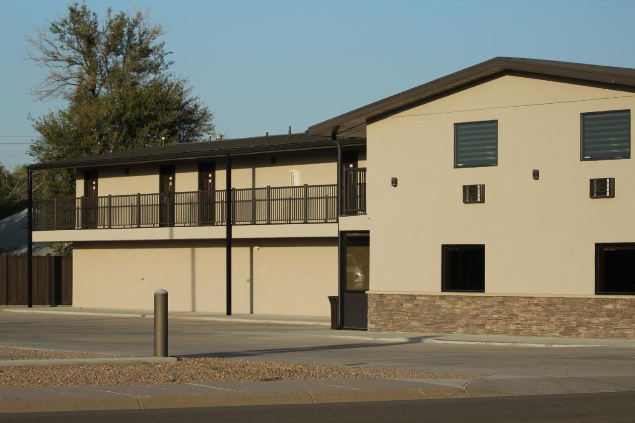 Boarders Inn & Suites By Cobblestone Hotels - Syracuse Exterior photo
